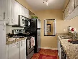 412 Center Rd #A10 — Photo 2
