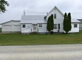 3223 230th St, Winthrop, IA 50682