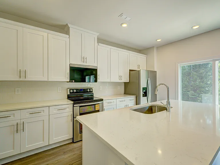 5047 Poplin Valley — Photo 7
