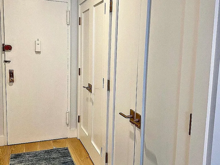 241 E 76th St #4G — Photo 8