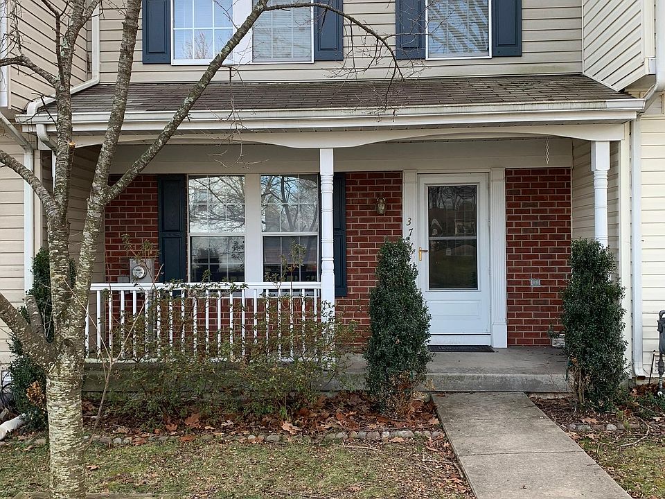 1st image of 37 Ironwood Cir