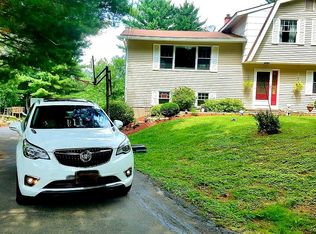 6 Elena Rd, Campbell Hall, NY 10916