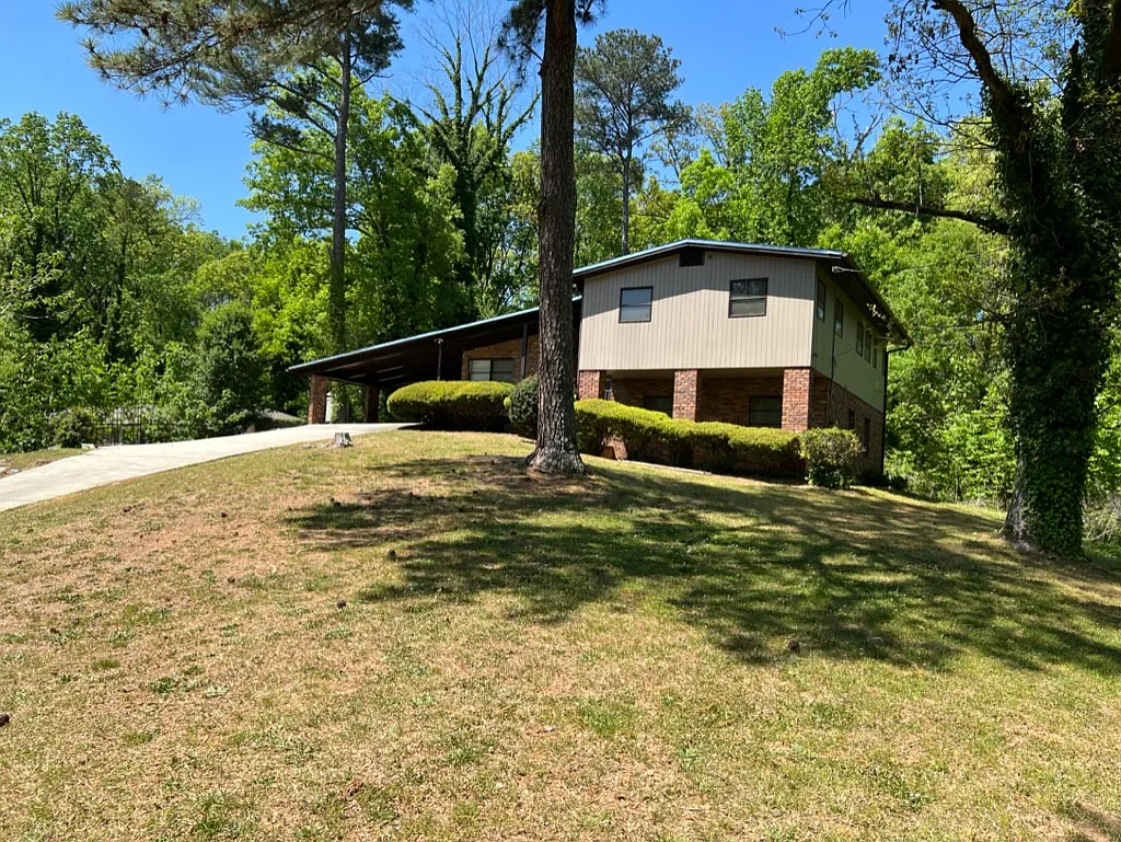 3 bed, 1523 sqft, $2,050 — Photo 3