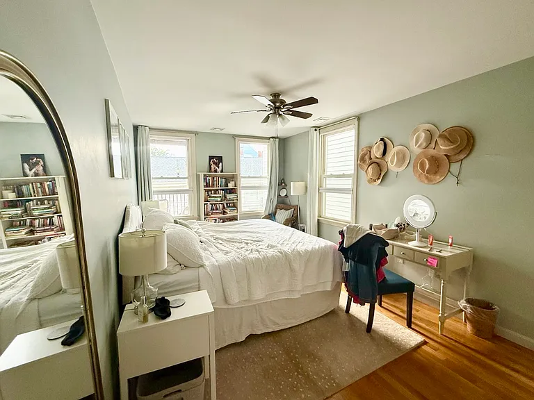 28 Monument St #2 — Photo 8