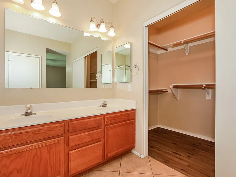 21299 E Lords Way — Photo 12