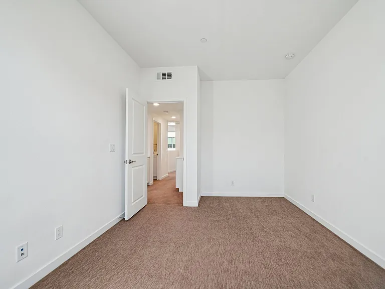 11048 Luminate Dr — Photo 18