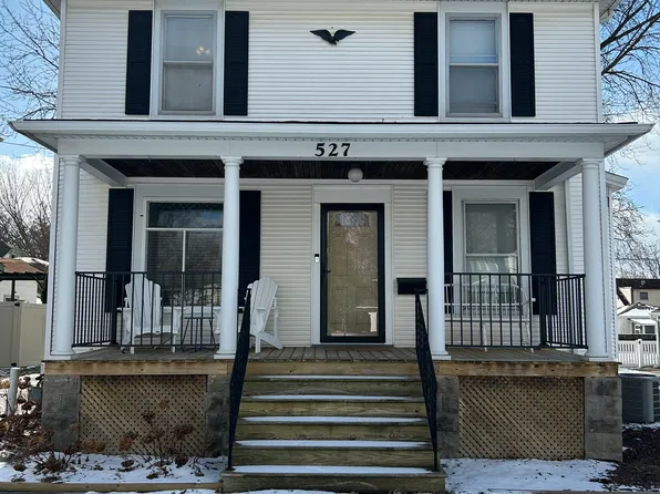 527 E 11th St, Lockport, IL 60441