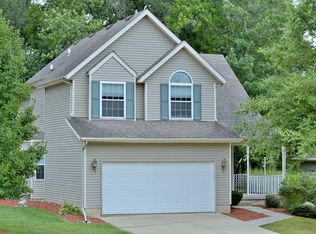 205 8th Ave, Hampton, IL 61256