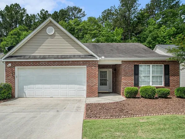 920 Village View Cir, Loganville, GA 30052