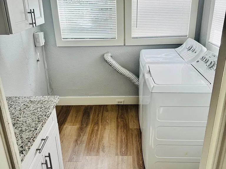 Bryant Street Townhomes — Photo 37