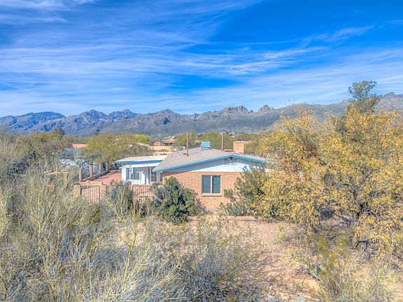 2nd image of 4301 N Sierra De Luna Pl