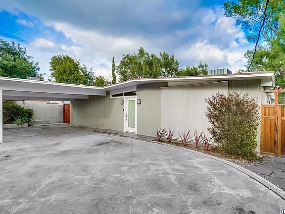 2nd image of 10628 Vanora Dr