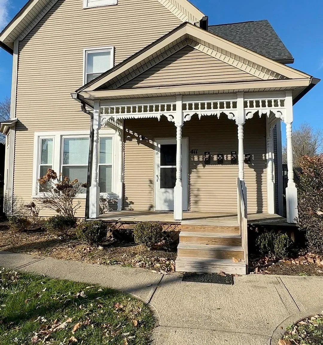 411 N Spring St — Photo 1