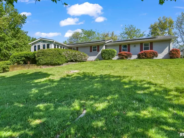 36 N Wind Ln, Cantrall, IL 62625