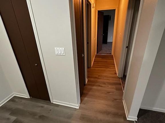 5th image of 68 University Place Dr