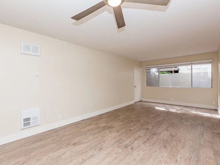100 Monte Cresta — Photo 19