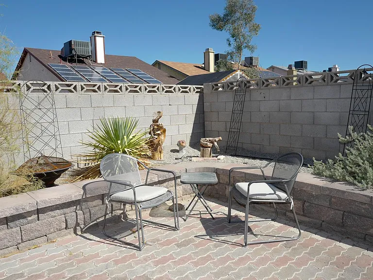 501 Holick Ave #2 — Photo 15