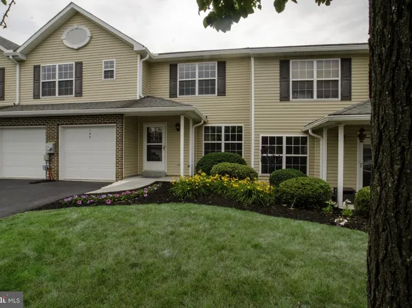 107 Peregrine Ln, Hummelstown, PA 17036