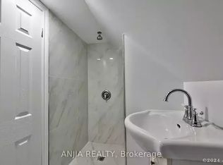 16 Cavell Ave #1A, Toronto, ON M4K1L6