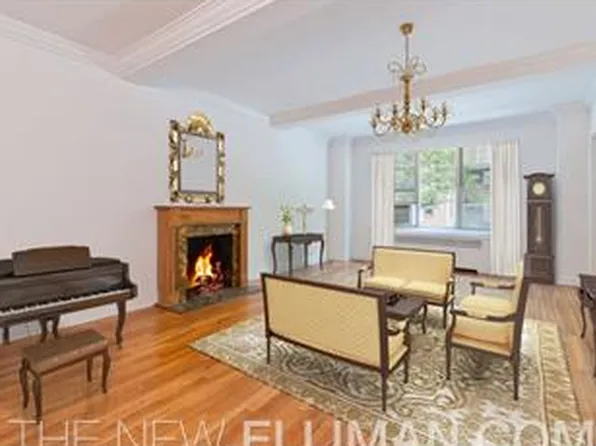 400 East 52nd Street image 1 of 8