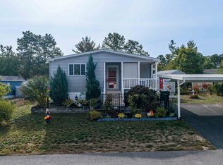 10 Roosevelt Rdg, Carver, MA 02330
