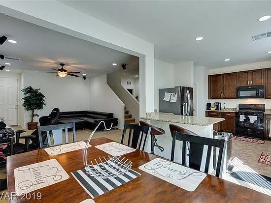 3775 Catamount Creek Ave — Photo 2