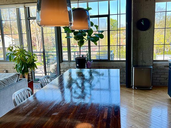 5th image of 315 2nd St APT 415