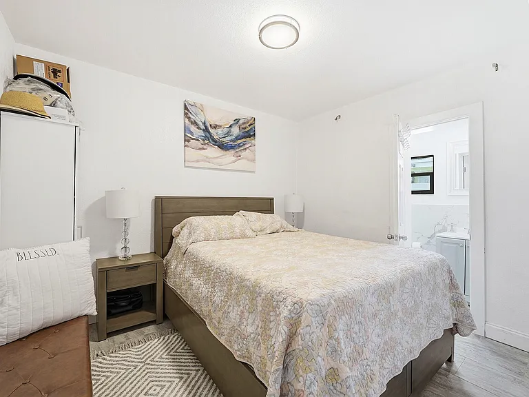 1320 SW 34th Ave #2 — Photo 11