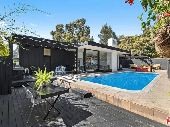 1545 Umeo Rd, Pacific Palisades, CA 90272