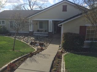 4021 Mary Lynn Dr, Urbandale, IA 50322
