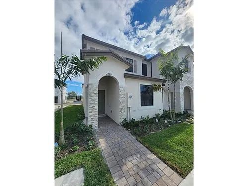 23331 SW 128th Ave Photo 1