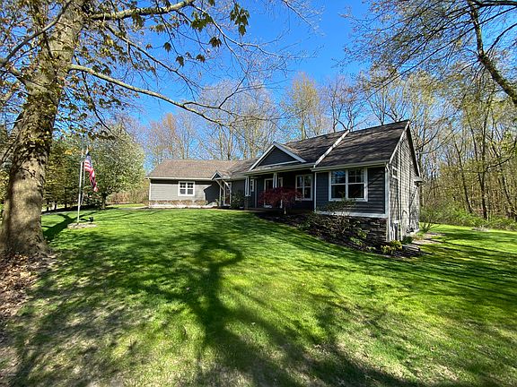 5th image of 3918 Canyon Creek Dr SW