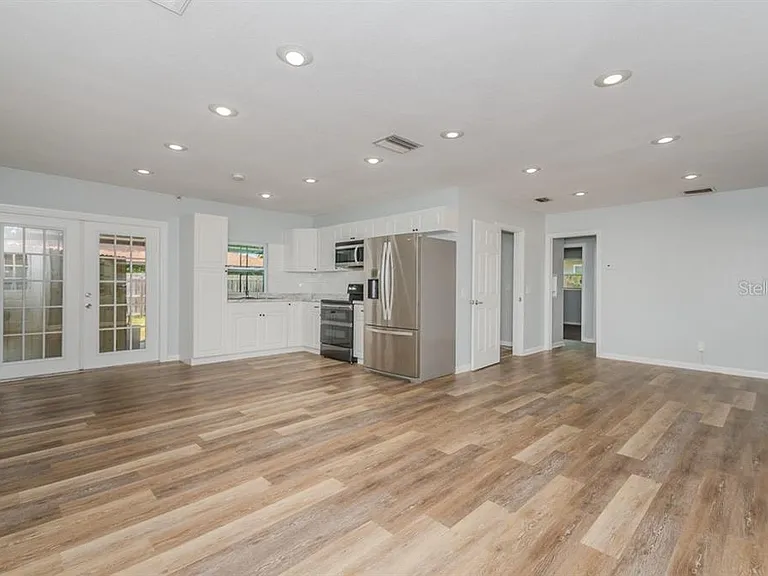 408 S Aurora Ave — Photo 4