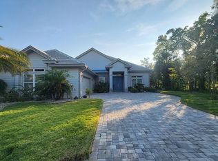 24 Cortes Ct, Palm Coast, FL 32137