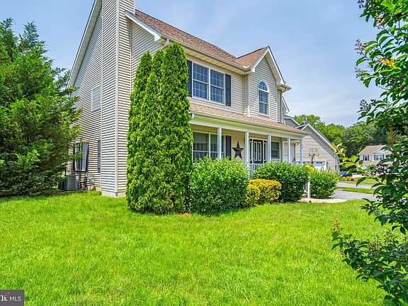 2nd image of 25 Farmhouse Trl