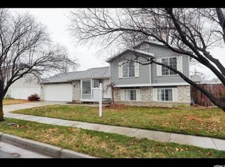 785 W Sweet Meadow Ln, Sandy, UT 84070