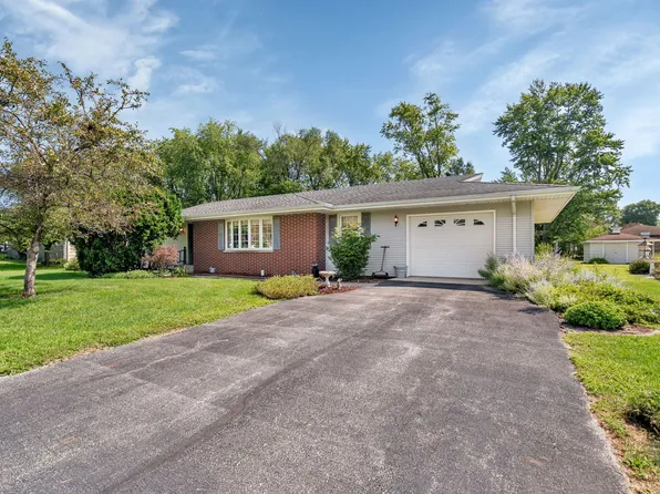 335 N Washington St, Coal City, IL 60416