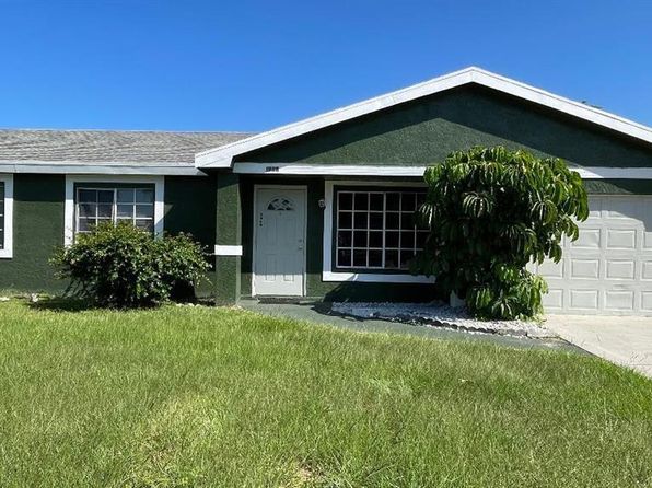 1958 SE Tiffany Ave