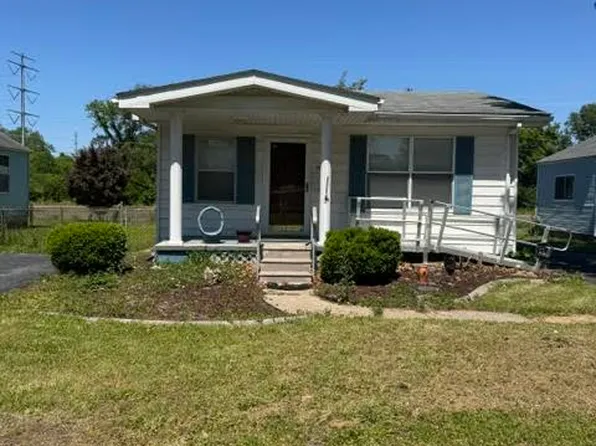 10 Denovion Ct, Cahokia, IL 62206