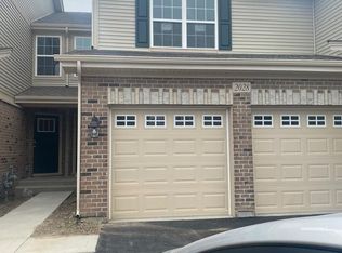 2028 Canyon Creek Dr #2028, Aurora, IL 60503
