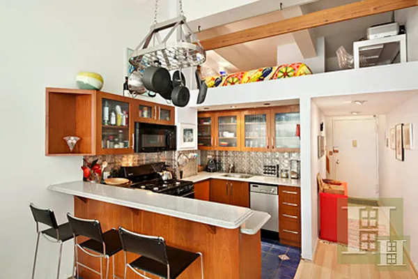 Rented by Halstead Real Estate | media 8