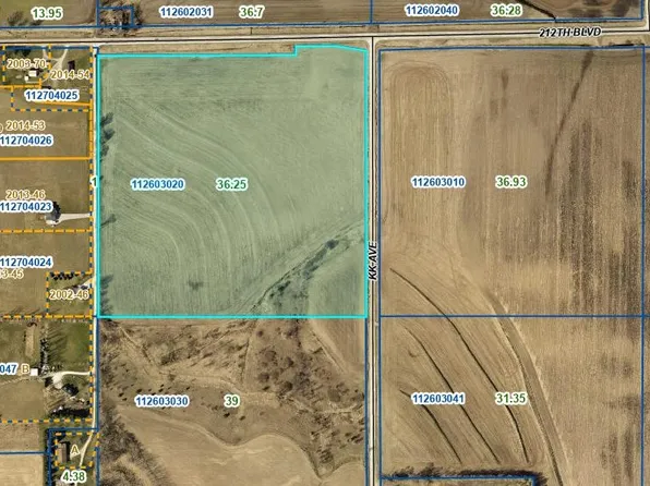 75 212th Blvd, Marengo, IA 52301