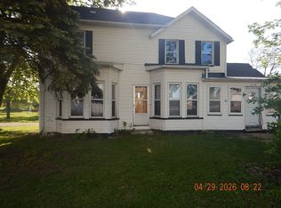 214 N 1st St, Neponset, IL 61345