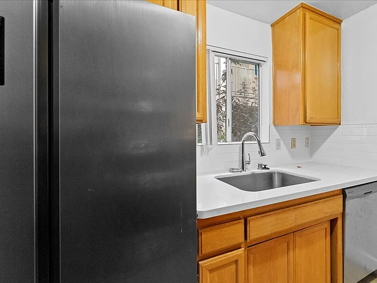 1785 Beloit Ave — Photo 13
