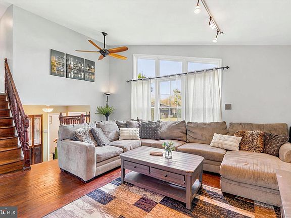 3rd image of 56 Red Rowan Ln
