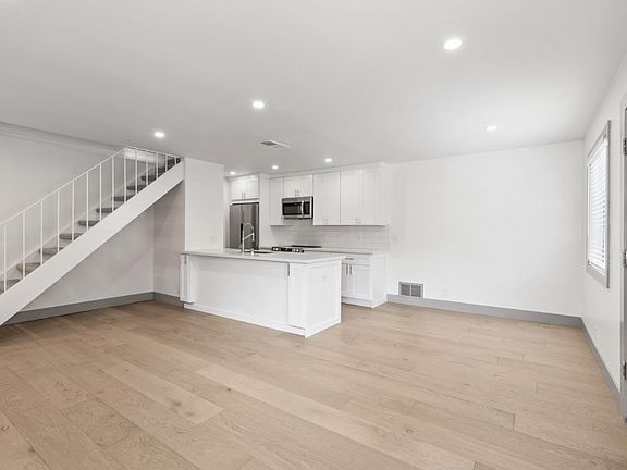 2nd image of 2498 Golzio Ct APT 3