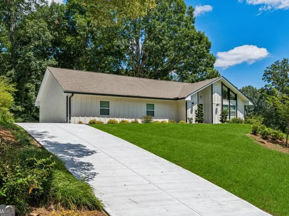 1365 Oakhaven Dr, Roswell, GA 30075