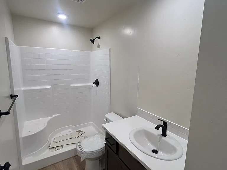 1810 Jensens Way #1810 — Photo 4