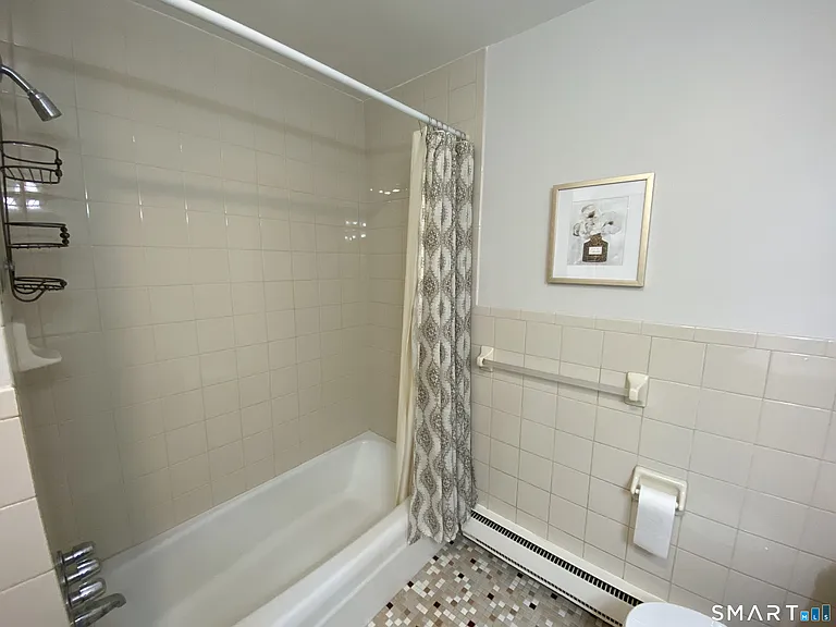 637 Cove Rd #A8 — Photo 10