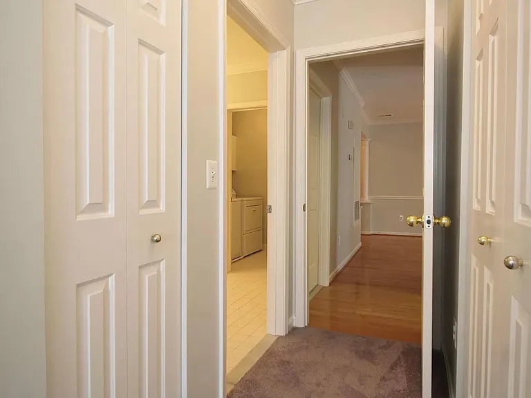 7000 Falls Reach Dr #102 — Photo 39